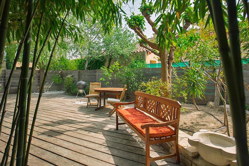 Les Aromatiques - Terrasse & Parking Prive A Villeneuve Les Avignon - Proche Golf Academy Exterior photo